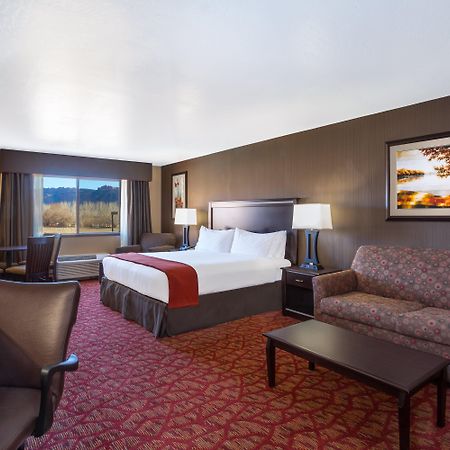 Holiday Inn Express Hotel & Suites Moab By Ihg Екстериор снимка