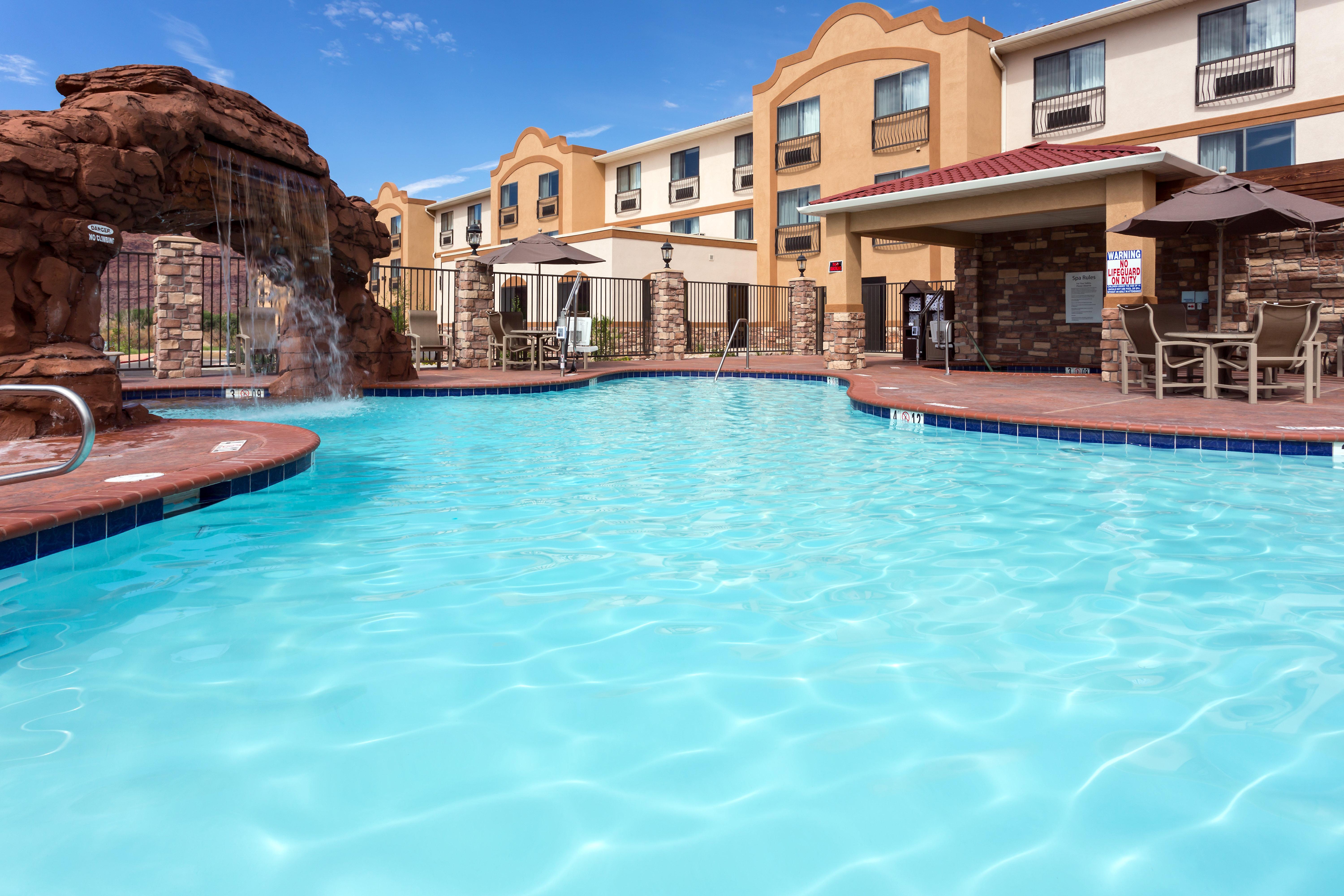 Holiday Inn Express Hotel & Suites Moab By Ihg Екстериор снимка