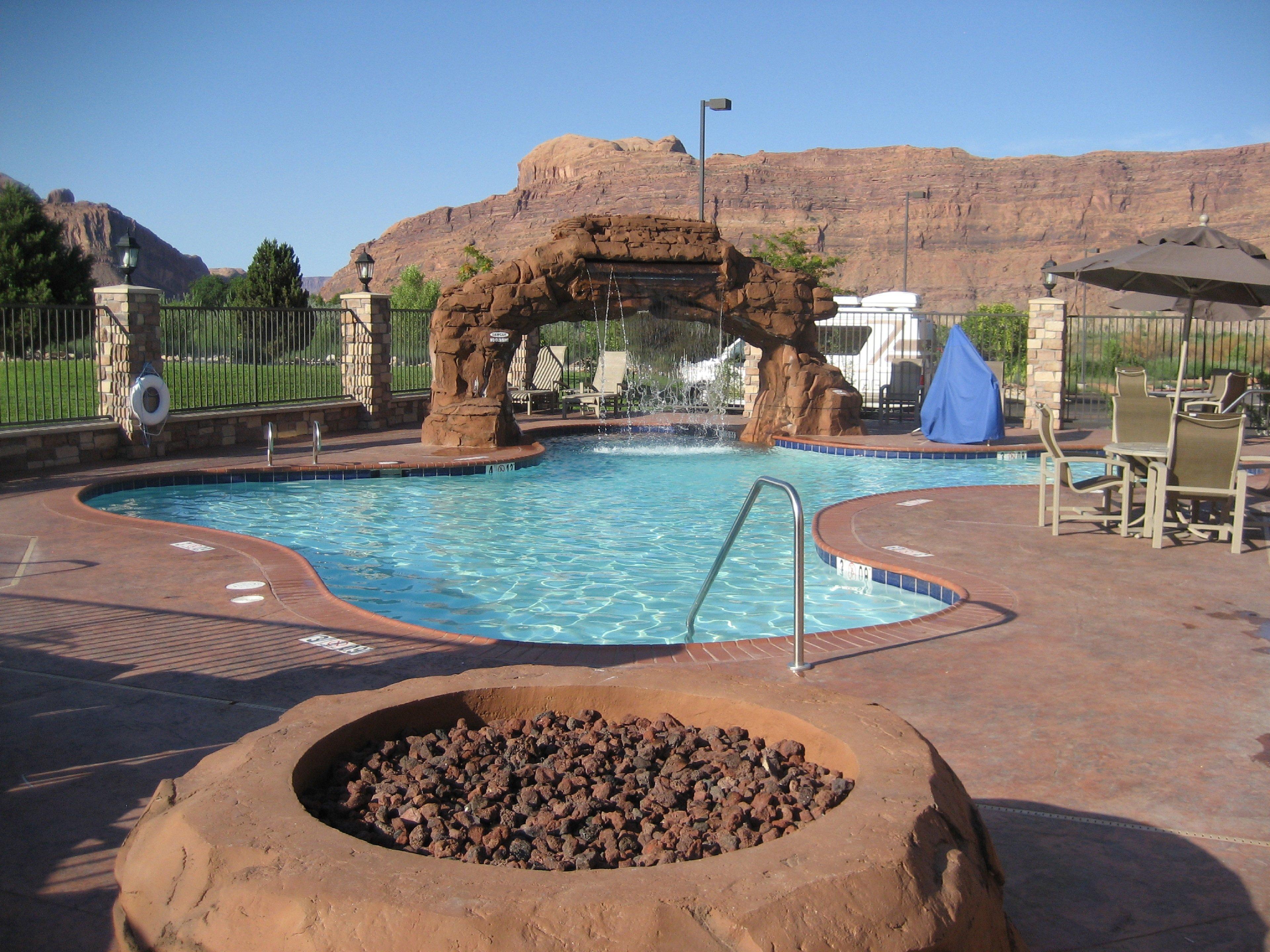 Holiday Inn Express Hotel & Suites Moab By Ihg Екстериор снимка