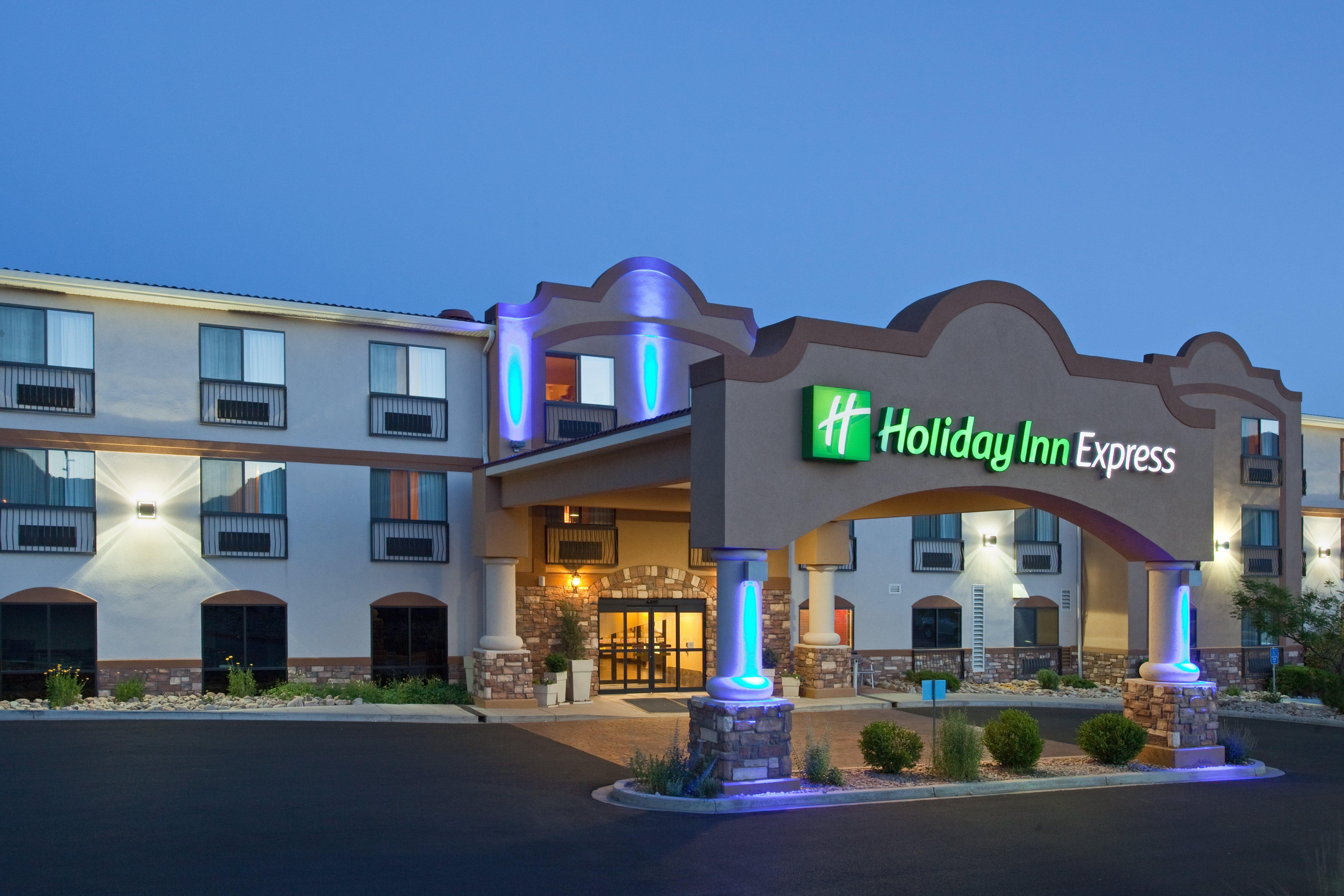 Holiday Inn Express Hotel & Suites Moab By Ihg Екстериор снимка