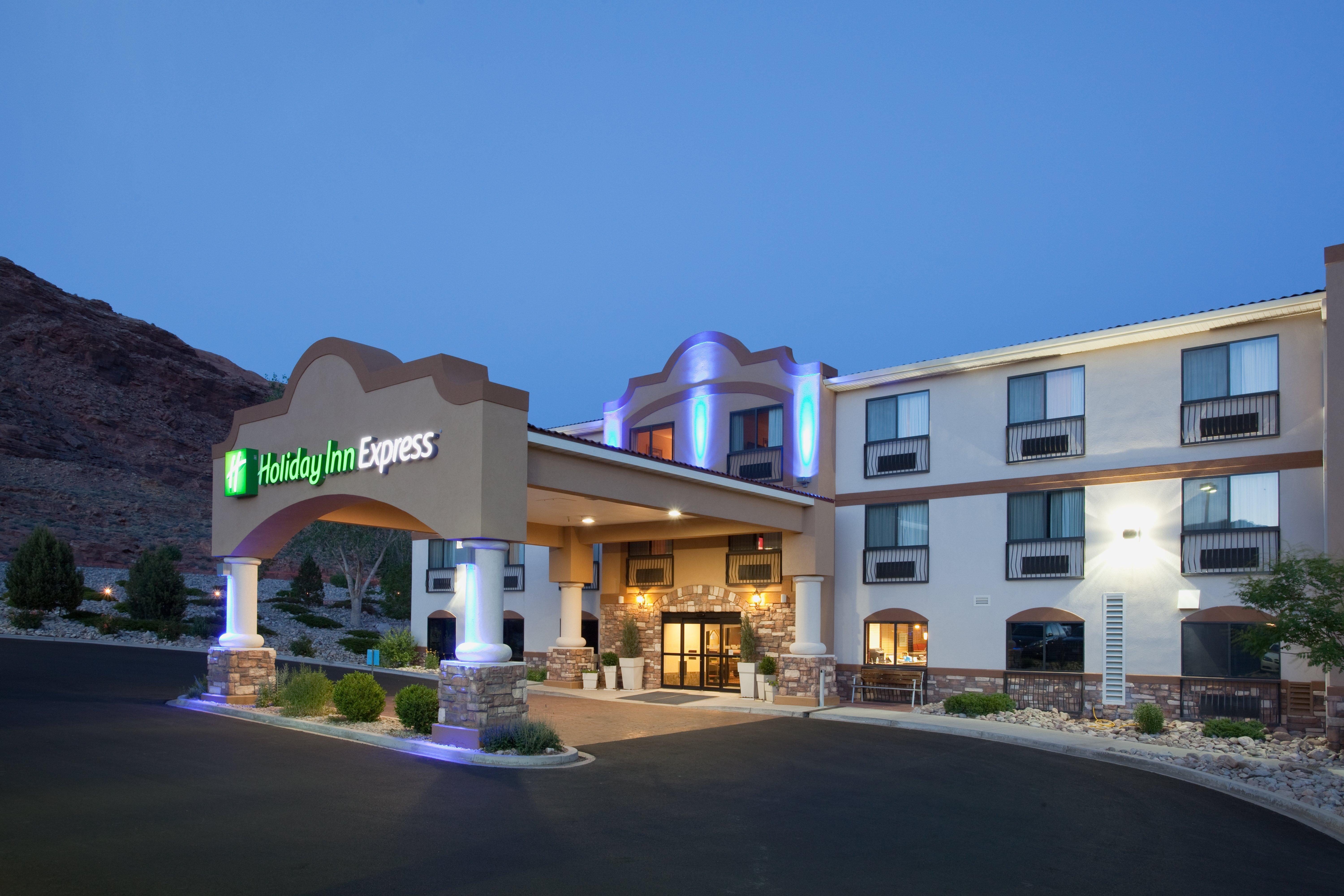 Holiday Inn Express Hotel & Suites Moab By Ihg Екстериор снимка