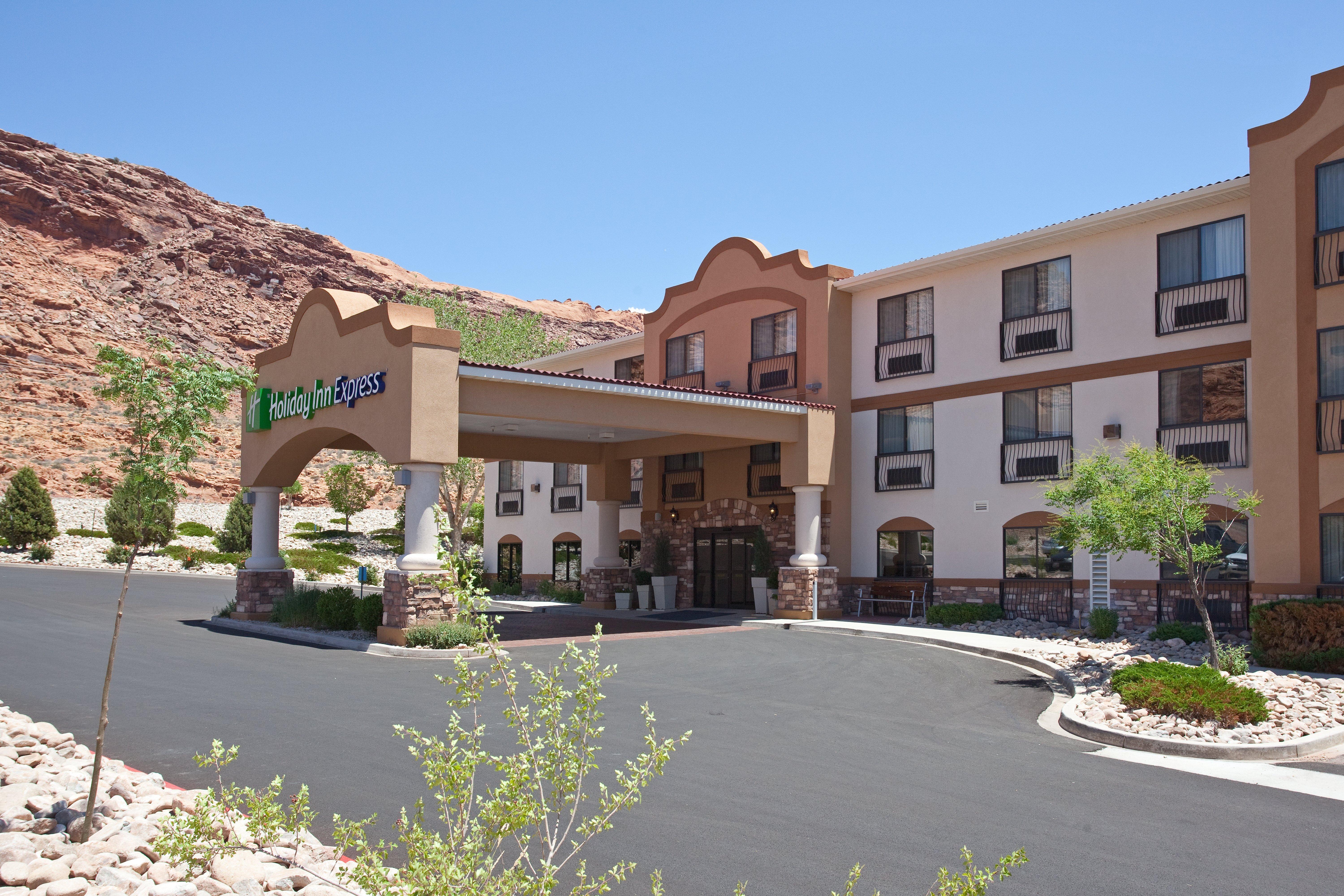 Holiday Inn Express Hotel & Suites Moab By Ihg Екстериор снимка