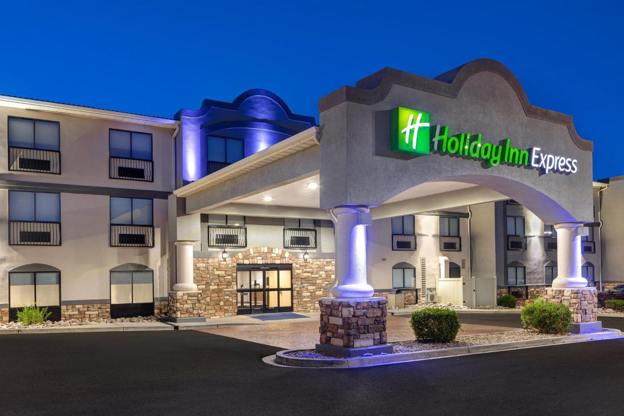 Holiday Inn Express Hotel & Suites Moab By Ihg Екстериор снимка
